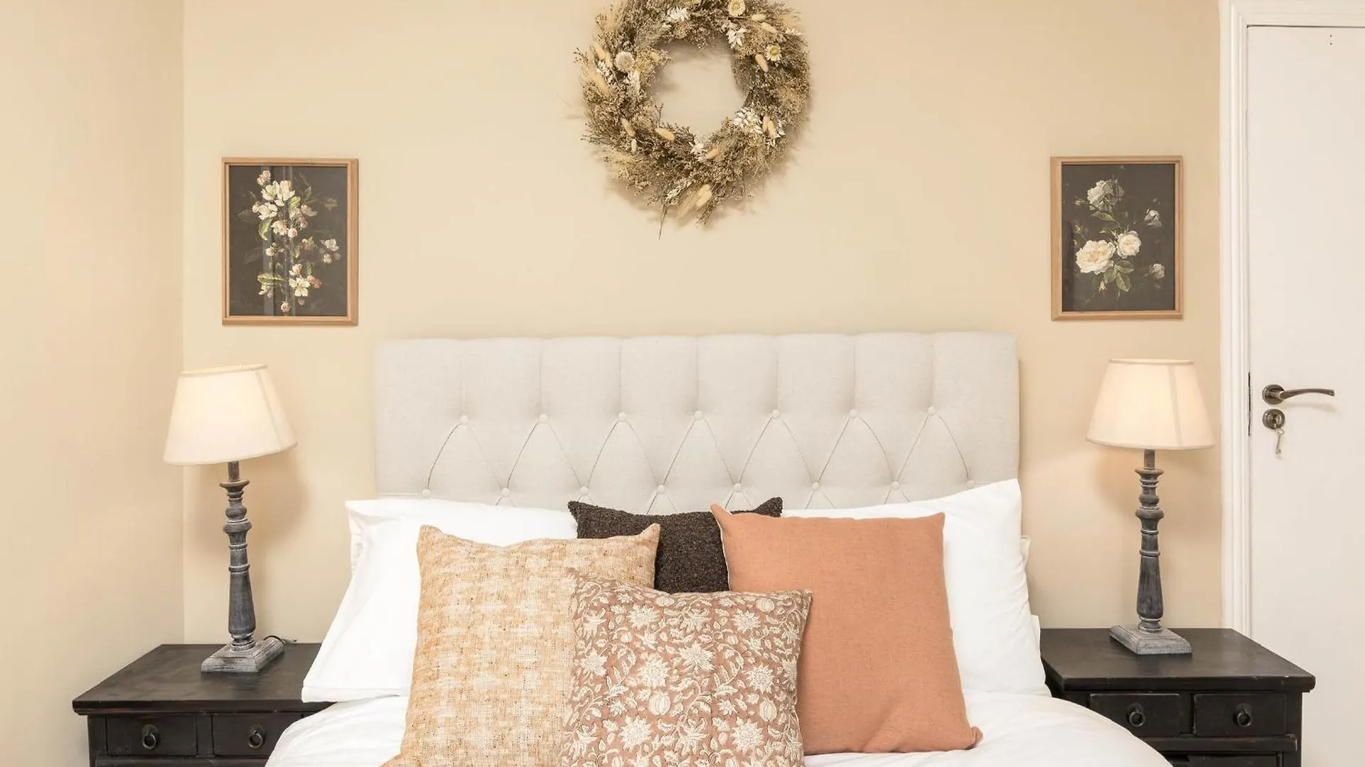 Luxury Townhouse In Cardiff City Centre, 5 Bedrooms, Up To 12 Guests Prázdninový dům